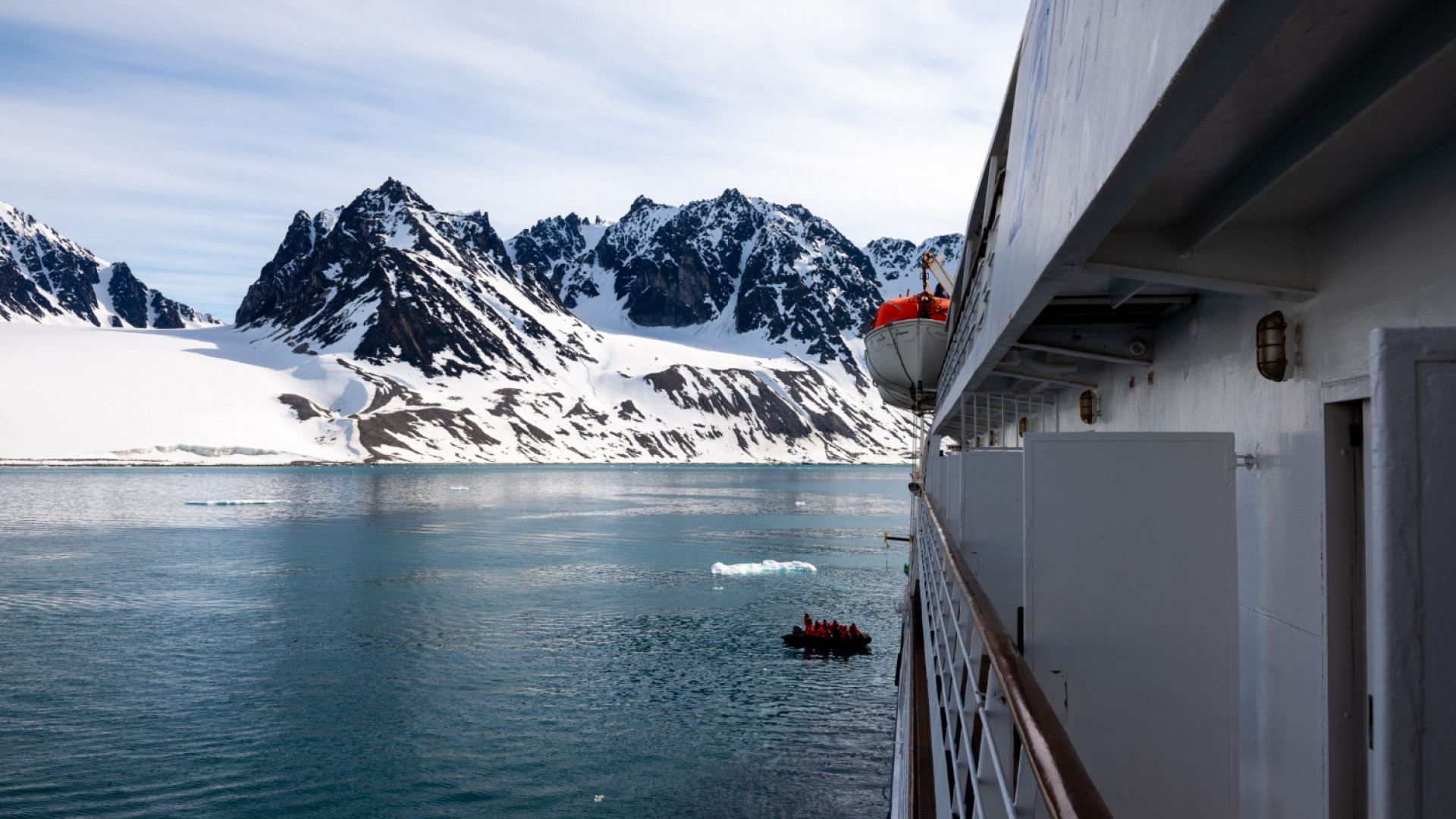 Croisière en Arctique ou en Antarctique : ce qu'il faut savoir avant de partir